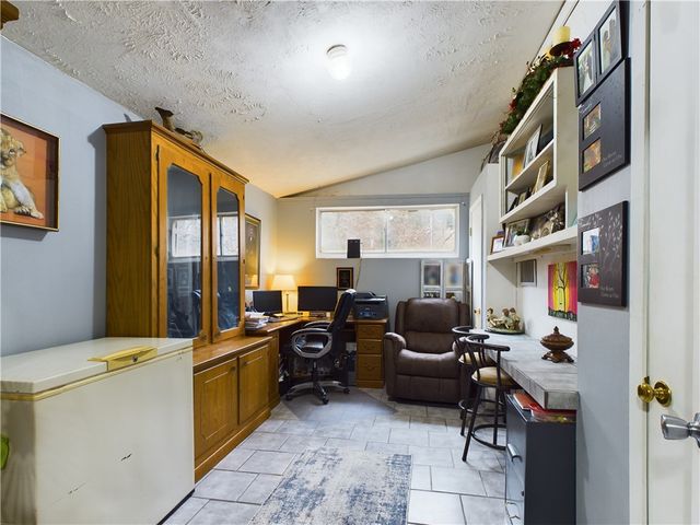 1755 NC 3400, Marble Falls, AR 72648