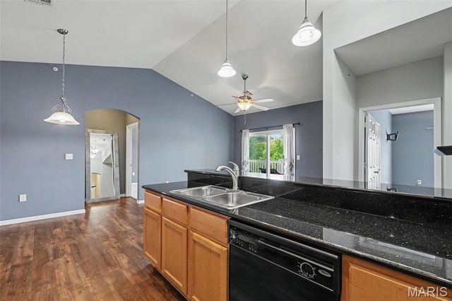 39 Kassebaum Lane 305, St Louis, MO 63129