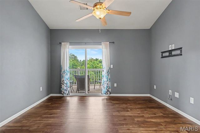 39 Kassebaum Lane 305, St Louis, MO 63129