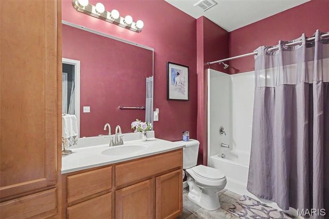 39 Kassebaum Lane 305, St Louis, MO 63129
