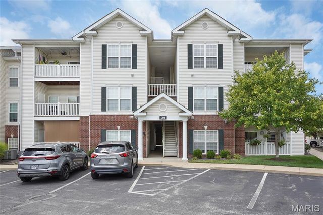 39 Kassebaum Lane 305, St Louis, MO 63129
