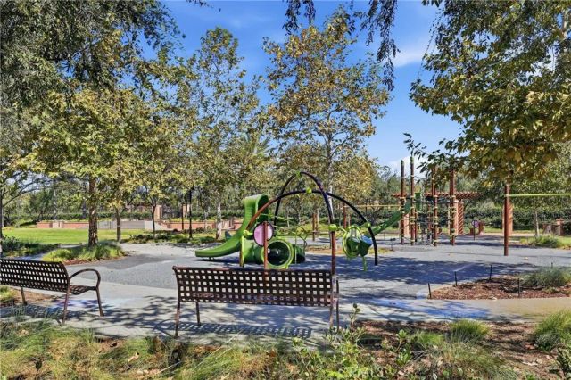 154 Briar Rose, Irvine, CA 92618