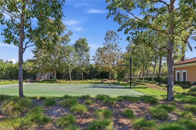 154 Briar Rose, Irvine, CA 92618