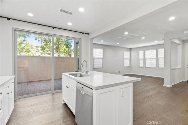 154 Briar Rose, Irvine, CA 92618