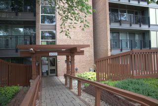 6000 Oakwood Drive 4D, Lisle, IL 60532