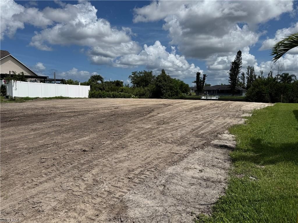 2907 9th ST, CAPE CORAL, FL 33993 — photo 2