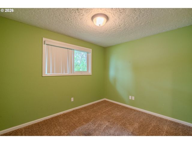 1720 Nw 103RD St, Vancouver, WA 98685