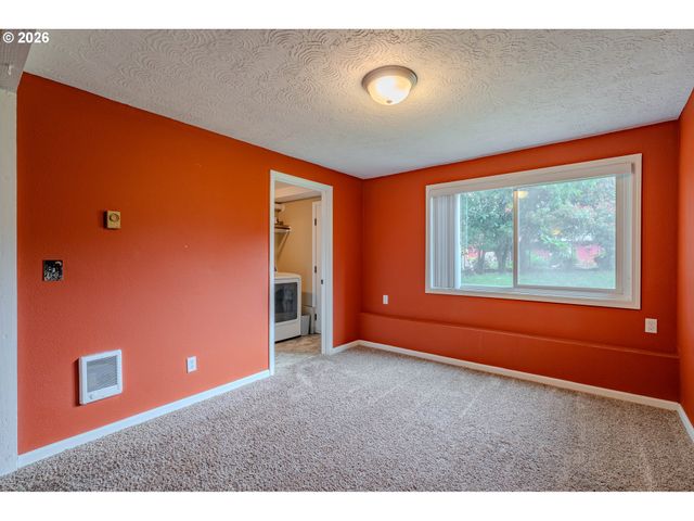 1720 Nw 103RD St, Vancouver, WA 98685