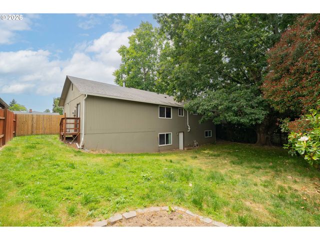 1720 Nw 103RD St, Vancouver, WA 98685