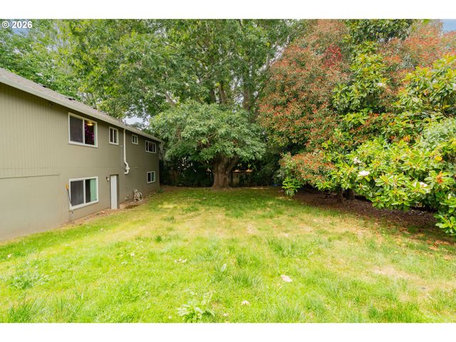 1720 Nw 103RD St, Vancouver, WA 98685