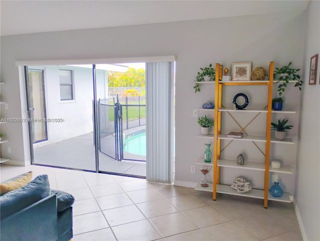 6043 Sunberry Circle, Boynton Beach, FL 33437