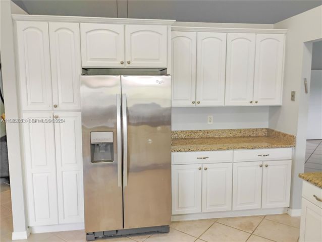 6043 Sunberry Circle, Boynton Beach, FL 33437