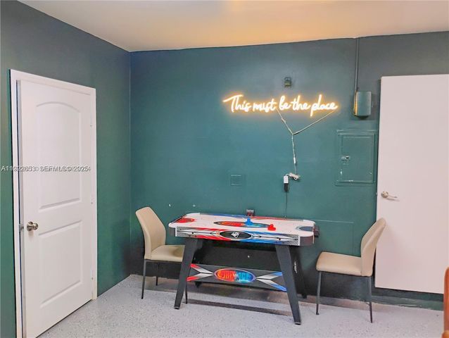 6043 Sunberry Circle, Boynton Beach, FL 33437