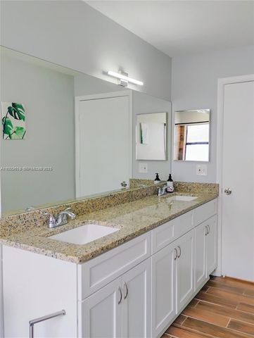 6043 Sunberry Circle, Boynton Beach, FL 33437