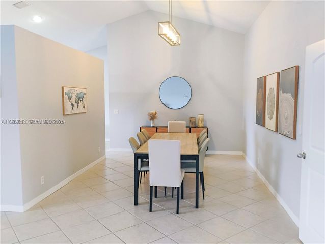 6043 Sunberry Circle, Boynton Beach, FL 33437