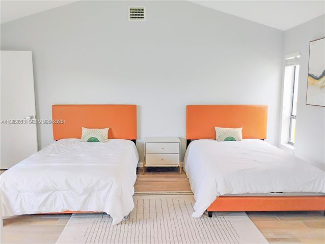 6043 Sunberry Circle, Boynton Beach, FL 33437