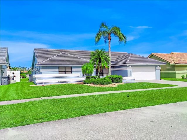6043 Sunberry Circle, Boynton Beach, FL 33437