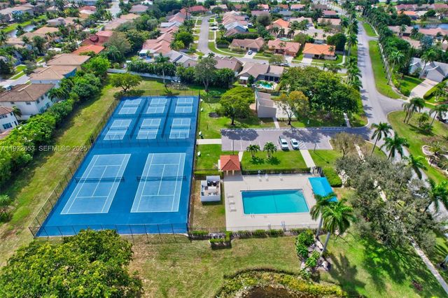 6043 Sunberry Circle, Boynton Beach, FL 33437