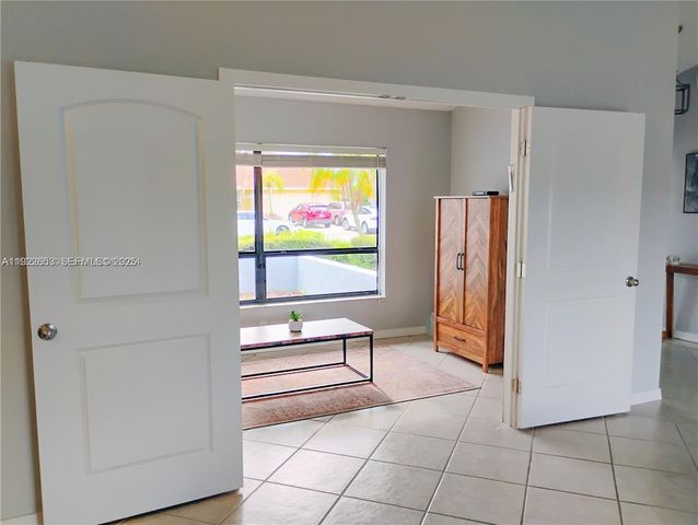 6043 Sunberry Circle, Boynton Beach, FL 33437