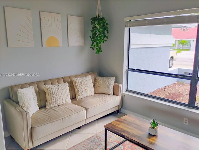 6043 Sunberry Circle, Boynton Beach, FL 33437