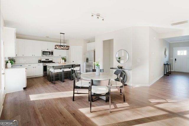 1837 Weatherbrook Circle, Lawrenceville, GA 30043