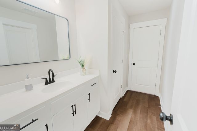 1837 Weatherbrook Circle, Lawrenceville, GA 30043