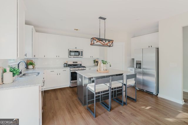 1837 Weatherbrook Circle, Lawrenceville, GA 30043