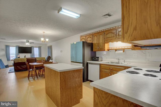 714 MARDEN AVENUE N, Shippensburg, PA 17257