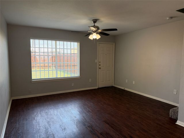 4029 Preferred Place, Dallas, TX 75237