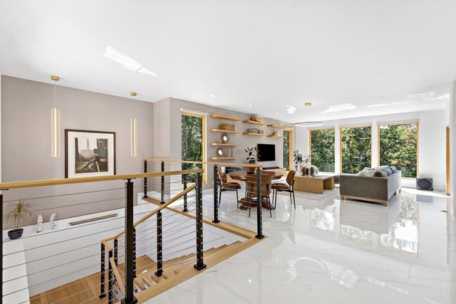 1924 State Road, Plymouth, MA 02360