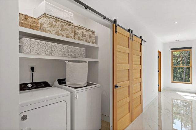 1924 State Road, Plymouth, MA 02360