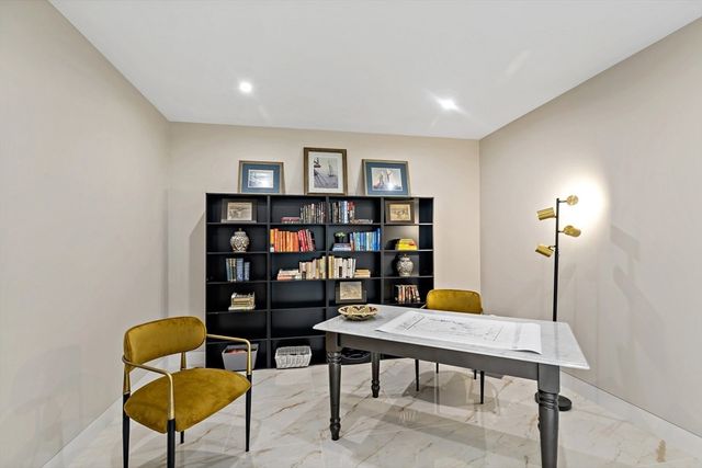 1924 State Road, Plymouth, MA 02360