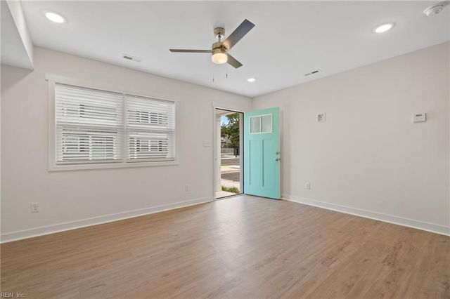 1123 Gordon WALK, Virginia Beach, VA 23451