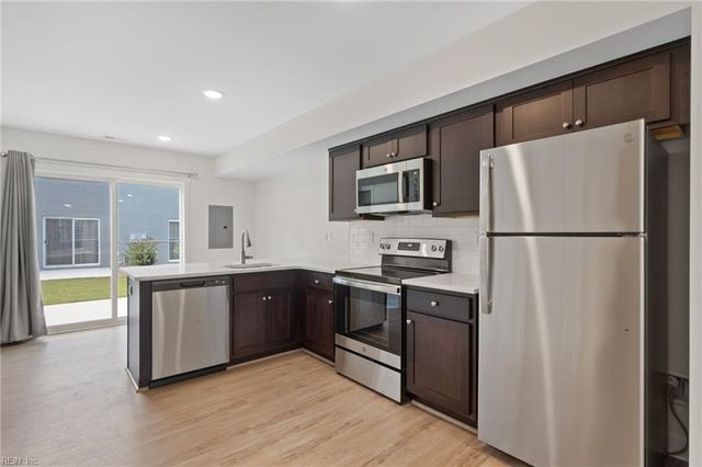 1123 Gordon WALK, Virginia Beach, VA 23451