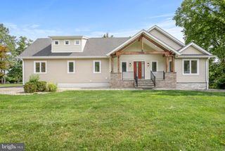 74 WOOSAMONSA RD, Pennington, NJ 08534