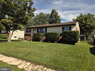 128 W EDINBURGH DR, New Castle, DE 19720