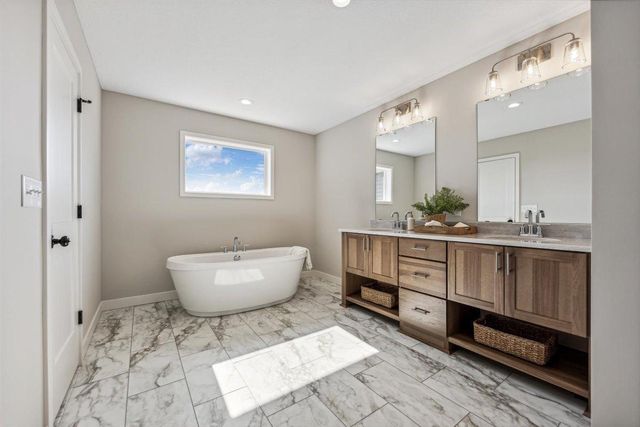 15757 Aquila Avenue, Savage, MN 55372