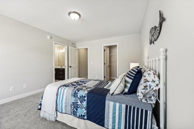 15757 Aquila Avenue, Savage, MN 55372