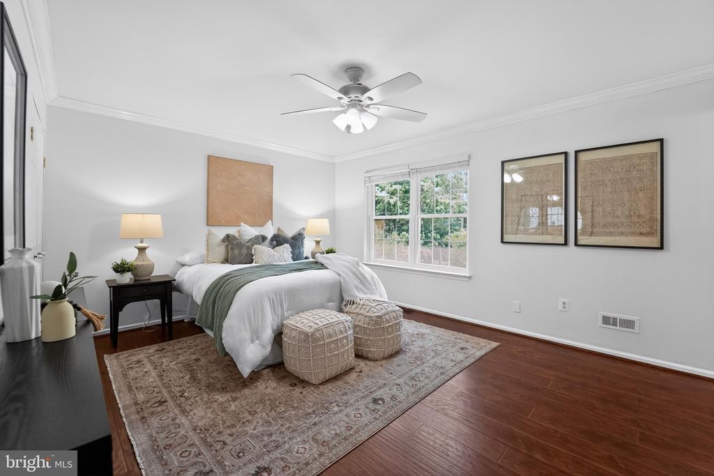Image 18 of property listing at 397 KINGS COLLEGE DR, Arnold, MD 21012