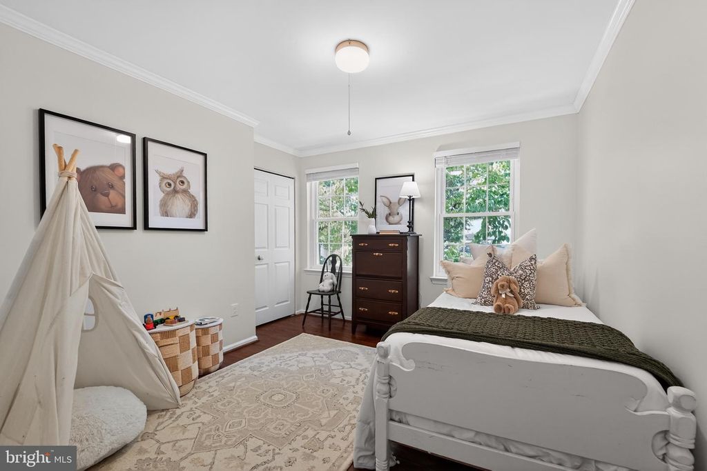Image 23 of property listing at 397 KINGS COLLEGE DR, Arnold, MD 21012