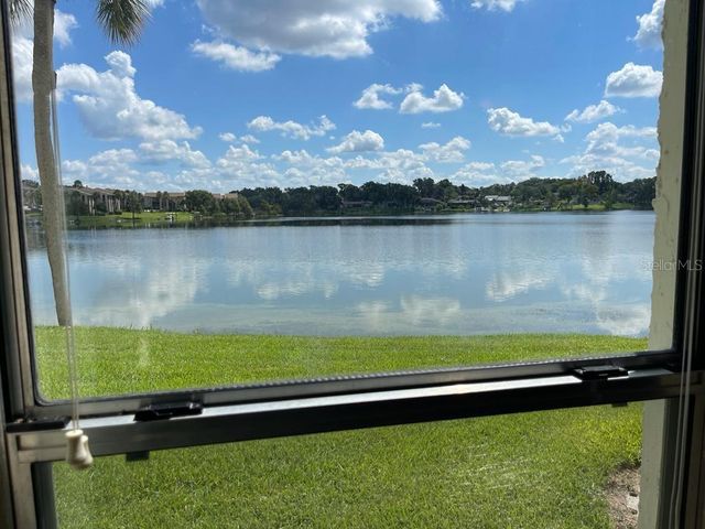 524 ORANGE DRIVE 11, Altamonte Springs, FL 32701