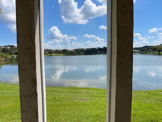524 ORANGE DRIVE 11, Altamonte Springs, FL 32701