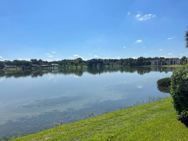 524 ORANGE DRIVE 11, Altamonte Springs, FL 32701