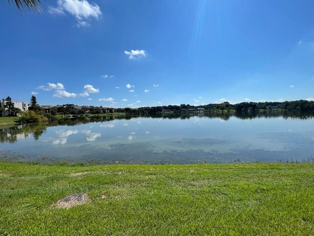 524 ORANGE DRIVE 11, Altamonte Springs, FL 32701