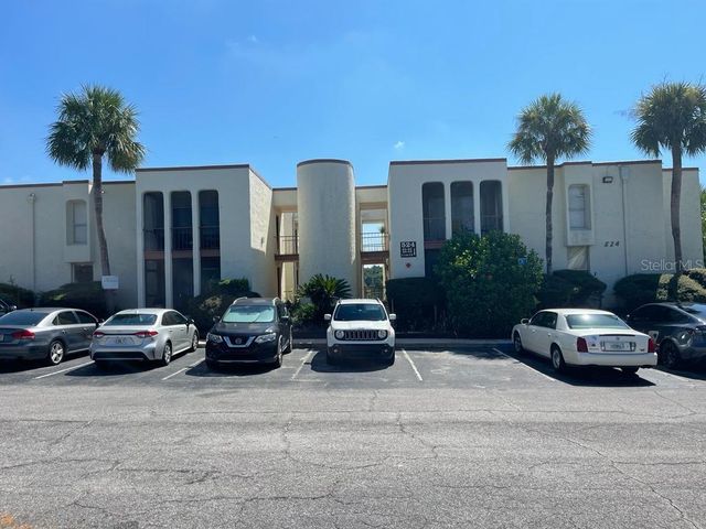 524 ORANGE DRIVE 11, Altamonte Springs, FL 32701