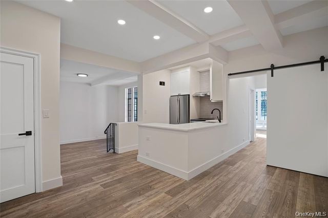 20 Continental Avenue 1-G, Forest Hills, NY 11375