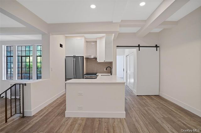 20 Continental Avenue 1-G, Forest Hills, NY 11375