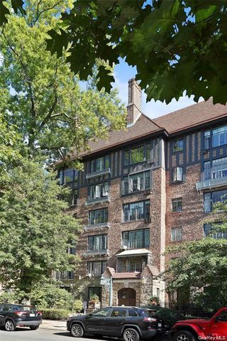 20 Continental Avenue 1-G, Forest Hills, NY 11375