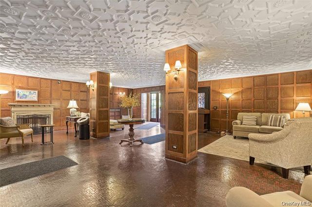 20 Continental Avenue 1-G, Forest Hills, NY 11375