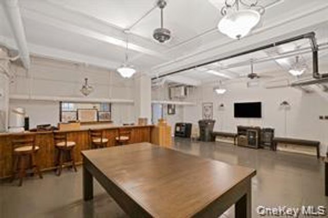 20 Continental Avenue 1-G, Forest Hills, NY 11375
